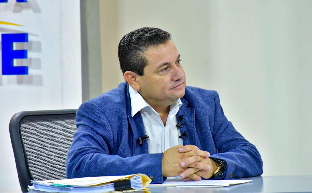 Ministro de Trabajo revela arbitrariedades cometidas por el alcalde de Santa Tecla a empleados de la comuna ministro-de-trabajo-revela-arbitrariedades-cometidas-por-el-alcalde-de-santa-tecla-a-empleados-de-la-comuna